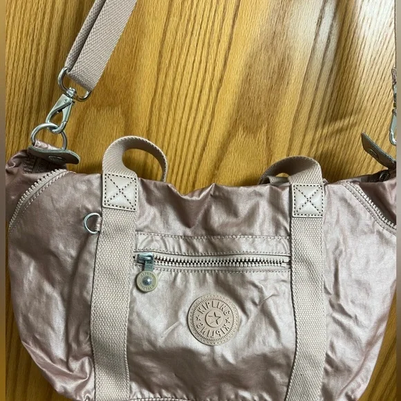 Kipling Art Mini handbag in a metallic rose - Picture 4 of 16
